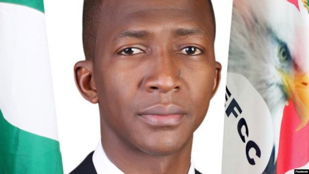Shugaban EFCC, Abdulrasheed Bawa (Facebook/EFCC).