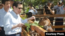 马总统视导太平岛农畜场多元经济区（台湾总统府）