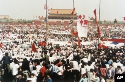 1989年5月17日，中国北京天安门广场上成千上万名民主示威者。