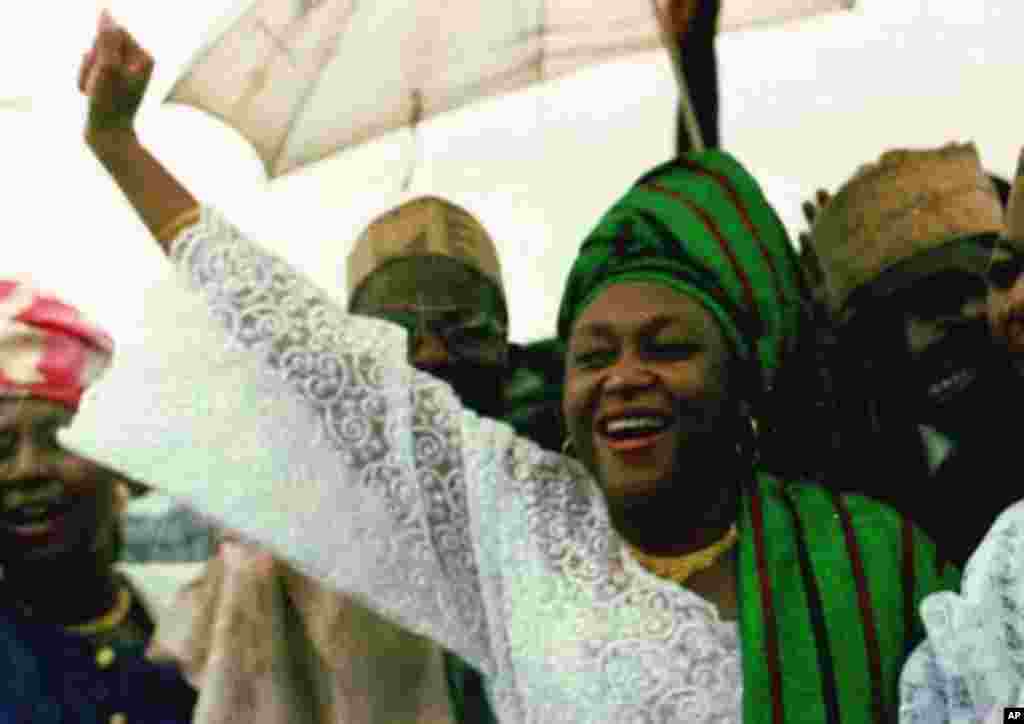 Kudirat Abiola campaigns for her husbands release in this September 1995 file photo.