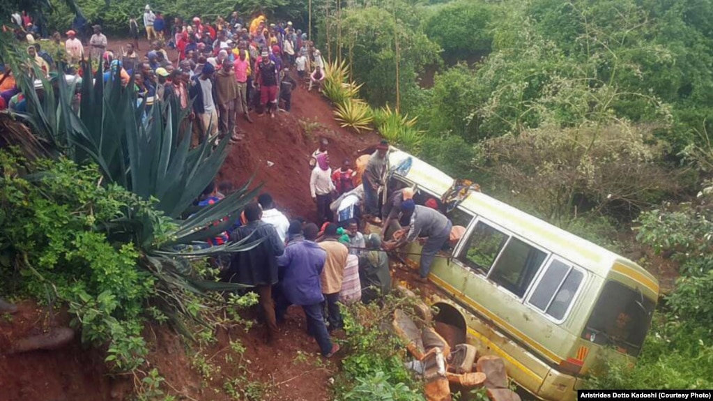 Ajali iliosababisha vifo vya wanafunzi na wafanyakazi wa shule ya Lucky Vincent wilayani Karatu, Arusha