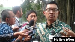Walikota Bandung, Ridwan Kamil akan meningkatkan kualitas keamanan kota dengan menambah pemasangan 88 CCTV dan penambahan petugas polisi di malam hari (foto: dok).