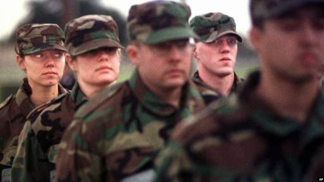 Female and male Airman trainees