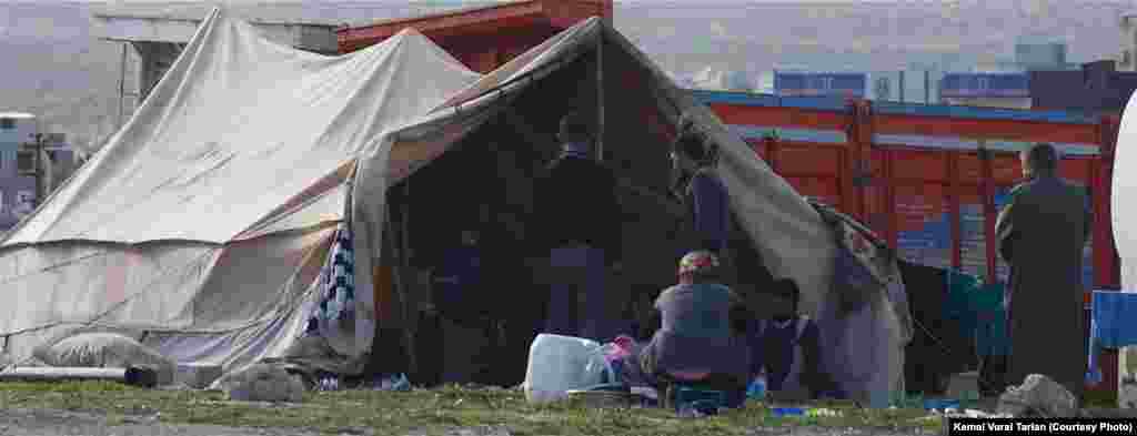Syrian Dom refugee tent, Karkamış, Turkey