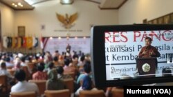 Wakil Presiden Jusuf Kalla meminta Pancasila dipraktikkan bukan sekedar didiskusikan. (Foto:VOA/Nurhadi)