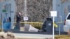 Mobil polisi forensik Kanada (RCMP) berada di lokasi penembakan di Big Stop, dekay Elsdale, Nova Scotia, Kanada, 19 April 2020. 