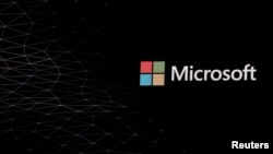 El logo de Microsoft se muestra antes del Mobile World Congress en Barcelona, España, el 24 de febrero de 2019. 