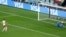 Cầu thủ Robert Lewandowski của Ba Lan bị thủ môn Guillermo Ochoa của Mexico cản phá quả phạt đền trong trận đấu bảng C của World Cup 2022, tại Sân vận động 974, Doha, Qatar, ngày 22 tháng 11, 2022.