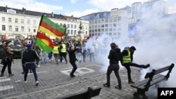 Alozî di mîtînga civaka Kurd de li Heusden-Zolder,li Bruksel 25ê Adarê , 2024. (Photo by ERIC LALMAND / BELGA / AFP) /