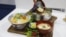 حاشیه های اجلاس سران گروه ۲۰ در ژاپن |&nbsp;​محل غذاخوری در نزدیکی محل استقرار خبرنگارها در جریان اجلاس سران گروه ۲۰