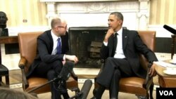 ABŞ prezidenti Barak Obama və Ukraynanın müvəqqəti hökumətinin baş naziri Arseni Yatsenyuk