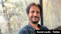 حشمت‌الله طبرزدی، زندانی سیاسی