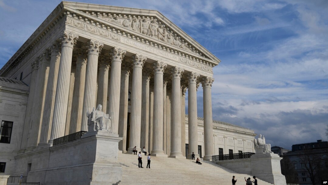 La Corte Suprema de EE.UU. en Washington. Viernes, 15 de marzo de 2019. El alto tribunal falló contra un grupo de inmigrantes en un caso sobre detención de inmigrantes que han cometido delitos y han pagado sus condenas.