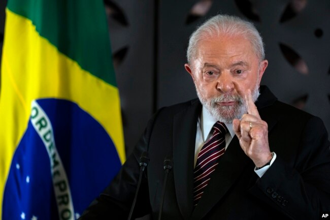 Brazilian President Luiz Inacio Lula da Silva speaks during a news conference after attending the Group of Seven nations' summit in Hiroshima, western Japan, Monday, May 22, 2023. (AP Photo/Louise Delmotte)