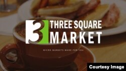 Cuplikan layar dari situs web Three Square Market, yang juga dikenal sebagai 32M, perusahaan asal Wisconsin yang menawarkan untuk menanamkan microchip pada karyawannya, yang membuat mereka mampu untuk membuka pintu-pintu, masuk ke jaringan komputer, dan membeli makanan camilan untuk ruang istirahat hanya dengan menggesekkan tangannya.