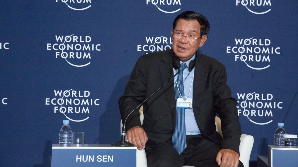 At World Economic Forum, Hun Sen Promotes ‘Fourth Industrial Revolution’