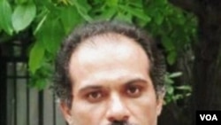 Profesor fisika nuklir Iran, Masoud Ali Mohammadi, dibunuh di luar rumahnya di Teheran 12 Januari 2010.