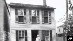 Author Mark Twain's boyhood home is now preserved as a museum in Hannibal, Missouri.