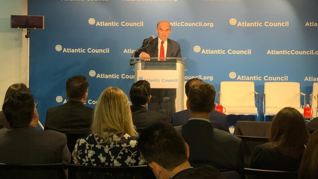 El encargado de Venezuela en el gobierno de Estados Unidos, Elliott Abrams, asistiÃ³ el jueves 25 de abril de 2019 a un evento en el Atlantic Coucil sobre la crisis en Venezuela.