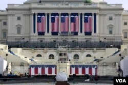 Preparations at the U.S. Capitol are underway for the inauguration Friday of Donald Trump as the 45th president of the United States, in Washington, D.C., Jan 17, 2017 (B. Allen/VOA). At his final news conference Wednesday, Obama said he told Trump that the presidency "is a job you can't do alone."