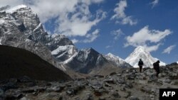 ཕ་ཡུལ་དང་ཕ་མའི་དྲན་ཐོ།