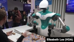 This Scrabble-playing robot was showcased by Industrial Technology Research Institute (ITRI), a Taiwan-originated group.