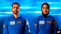 فضانوردان اماراتی نورا المتروشی و محمد الملا - ۱۰ آوریل ۲۰۲۱
