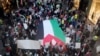 ARCHIVO - Partidarios palestinos marchan por el centro de Sydney, el lunes 9 de octubre de 2023.