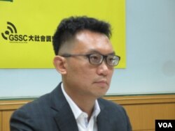 台湾世代教育基金会董事王智盛 （美国之音张永泰拍摄）