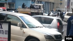 Police seen in Harare streets soon after the short public protest staged by MDC youth. (Photo: Nunurai Jena)