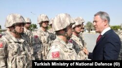 Milli Savunma Bakanı Hulusi Akar Doha'da Katar - Türk Birleşik Müşterek Kuvvet Komutanlığı’nda incelemelerde bulundu