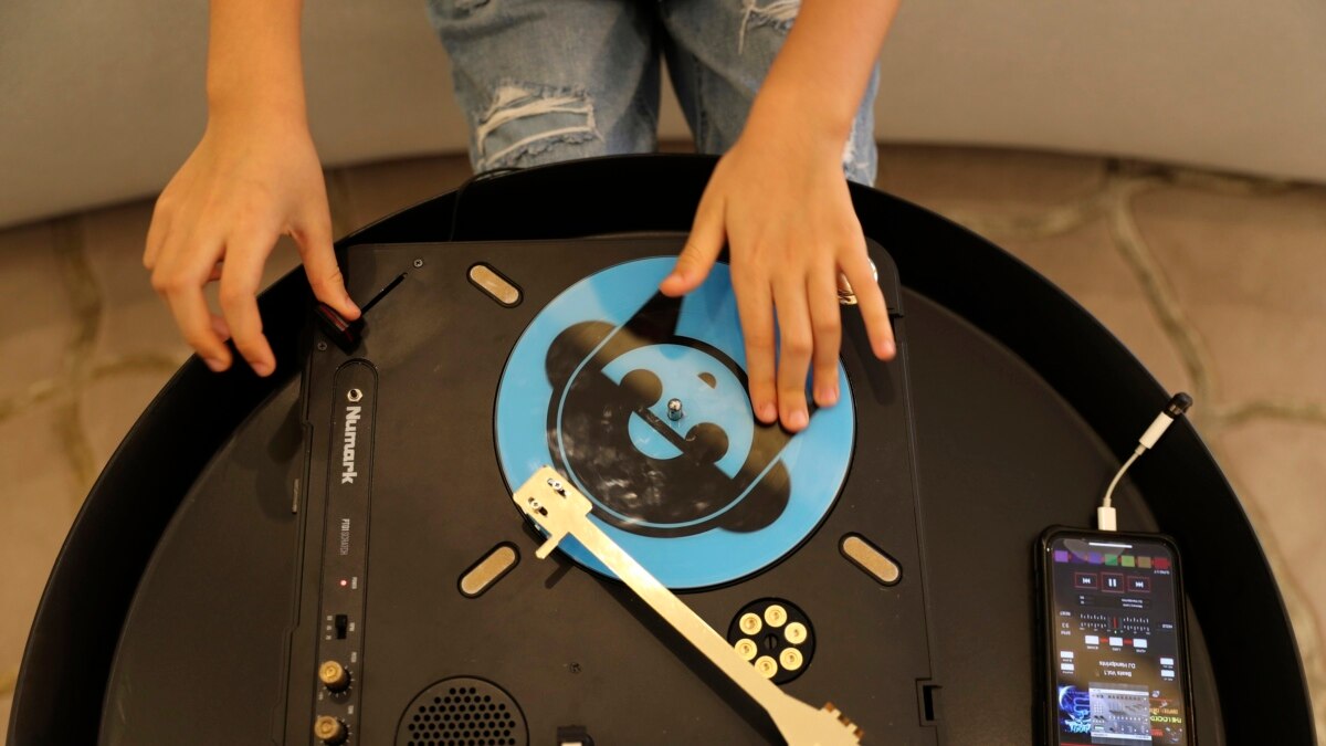 Young Dubai DJ Gains Fame - Vimarsana News