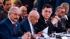 Лидеры противоборствующих правительств Ливии проводят мирные переговоры в Москве