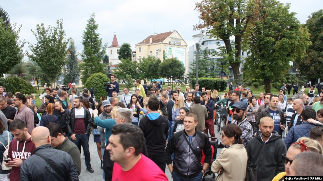 Foto:RSE, protesti novinara i novinarki u Banja Luci, 27.08.2018.