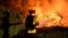 В Калифорнии продолжается борьба с лесными пожарами