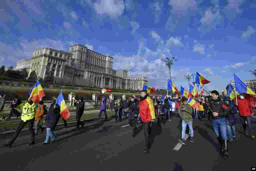 اعتراضات در رومانی همزمان با شیوع گونه جدید ویروس کرونا