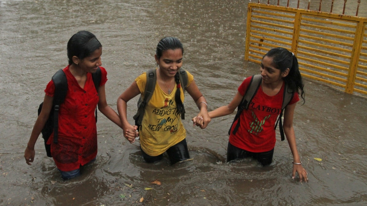 India Launches Campaign to Save, Educate Girls