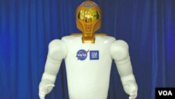 Según la NASA, Robonaut 2 podría ser mejorado para que realice funciones más complicadas, incluyendo caminatas espaciales.