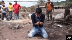 Se estima que en San Miguel Los Lotes vivían entre 2.000 a 2.100 personas.