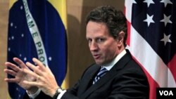 Timothy Geithner dijo que es necesario dotar de mayor autoridad a las economías emergentes como Brasil.