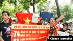 Dân Việt tưởng niệm 25 năm trận chiến Gạc Ma chống Trung Quốc 15/3/2013