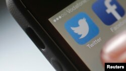 Twitter refuse d'aider le gouvernement américain dans le processus de surveillance.