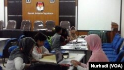 Suasana pendaftaran bakal calon Anggota DPD RI di KPU D.I.Yogyakarta. (Foto: VOA/Nurhadi)