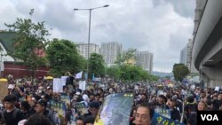 2019年7月14日香港沙田区反对《逃犯条例》修订大游行（美国之音海彦拍摄）