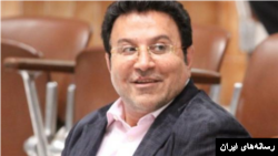حسین هدایتی سرمایه‌گذار ایرانی است که بیشترین شهرتش به خاطر کمک‌های مالی کلان به باشگاه پرسپولیس بوده است.