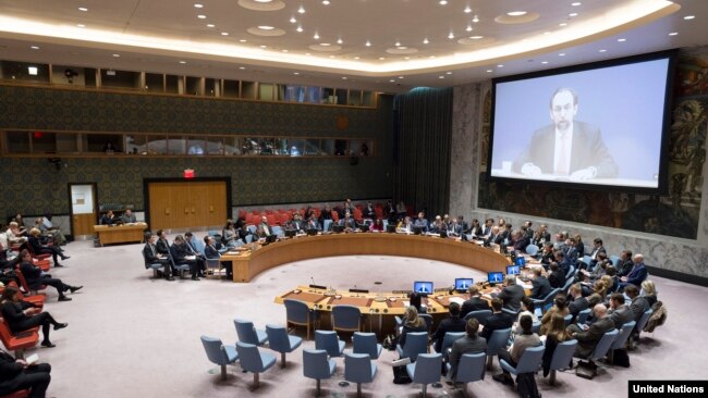 지난 2017년 11월 뉴욕 유엔본부에서 열린 북한 인권 관련 안보리 회의에서 자이드 알 후세인 유엔 인권최고대표가 발언하고 있다.