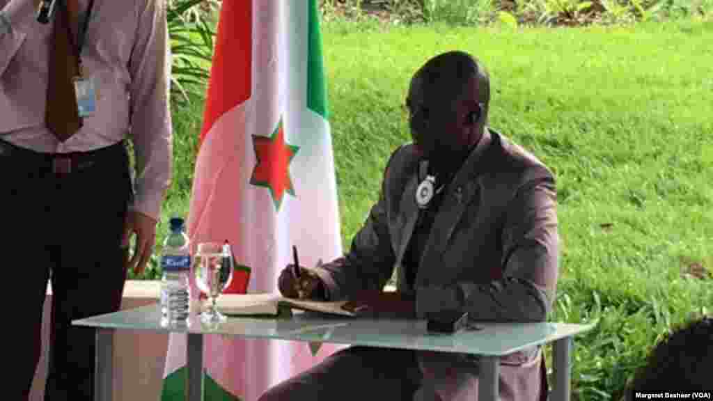 Burundi's first Vice President Gaston Sindimwo addresses members of the United Nations Security Council, at his residence in Bujumbura, Jan. 22, 2016.