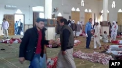 Scena u džamiji nakon napada ekstremista