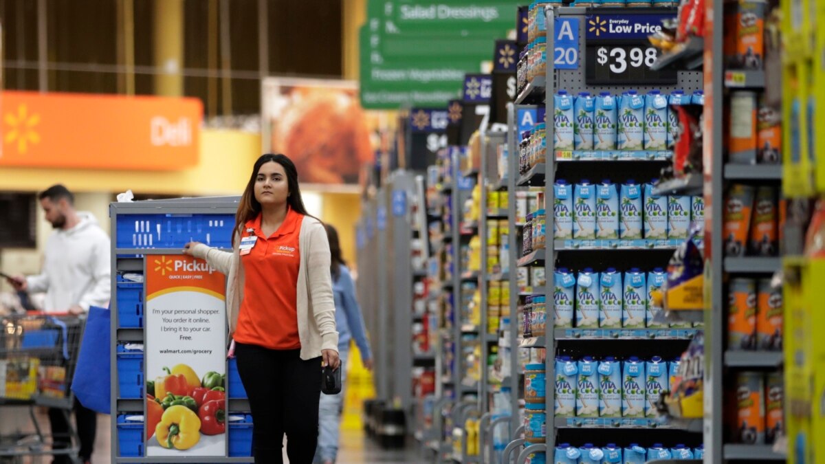 Walmart aumenta salarios pero cierra tiendas Sam's Club