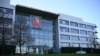 Kantor pusat perusahaan China, Huawei, di Reading, barat London, Inggris, 28 Januari 2020. 